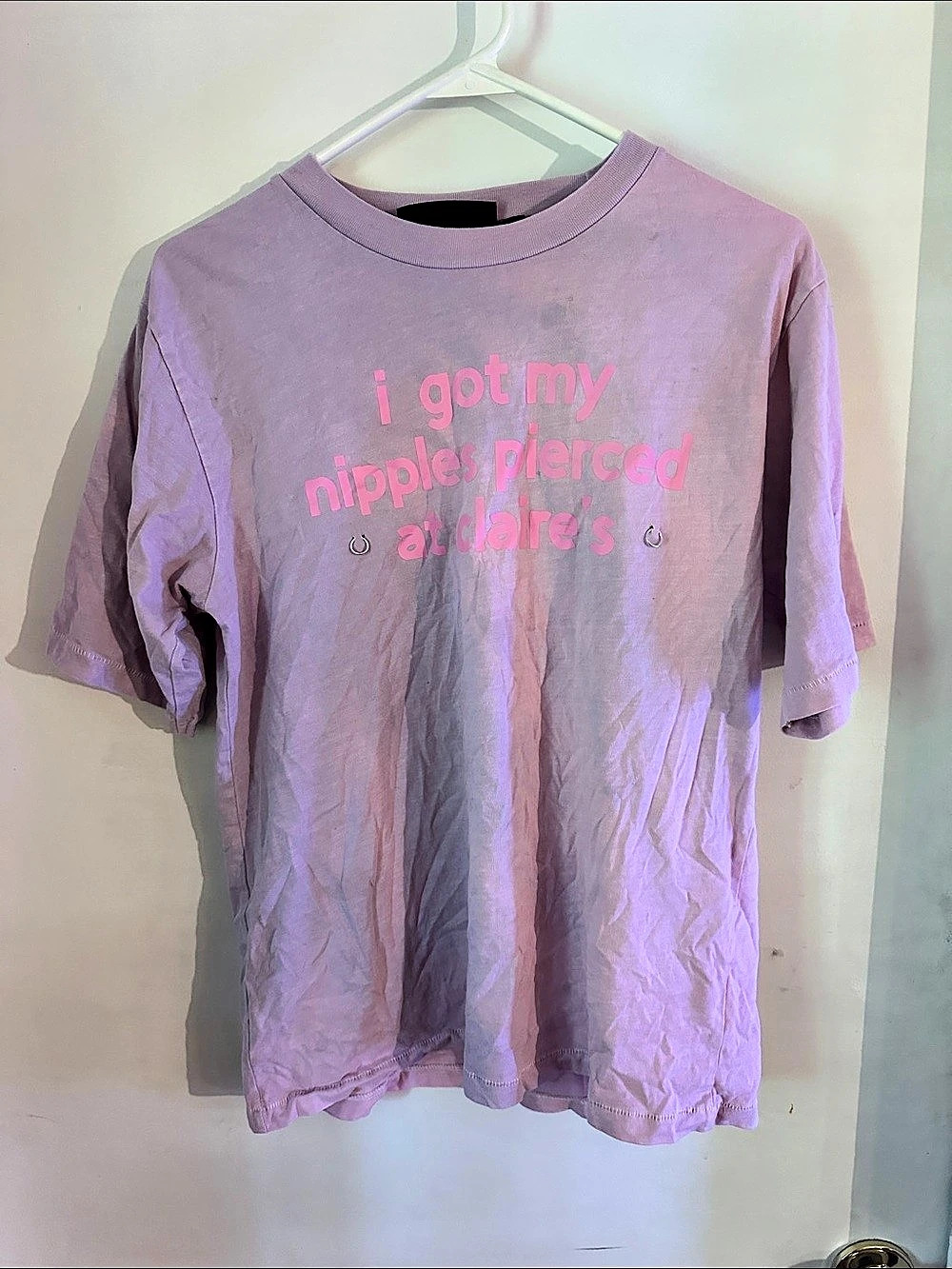 No Boundaries Graphic Short Sleeve Tee in Purple & Pink